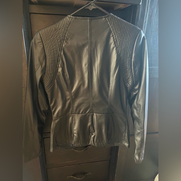 Women’s fitted Vegan Leather Jacket Size M - Picture 4 of 4